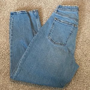 Abercrombie & Fitch Curve Love Mom Highrise Jeans size 4